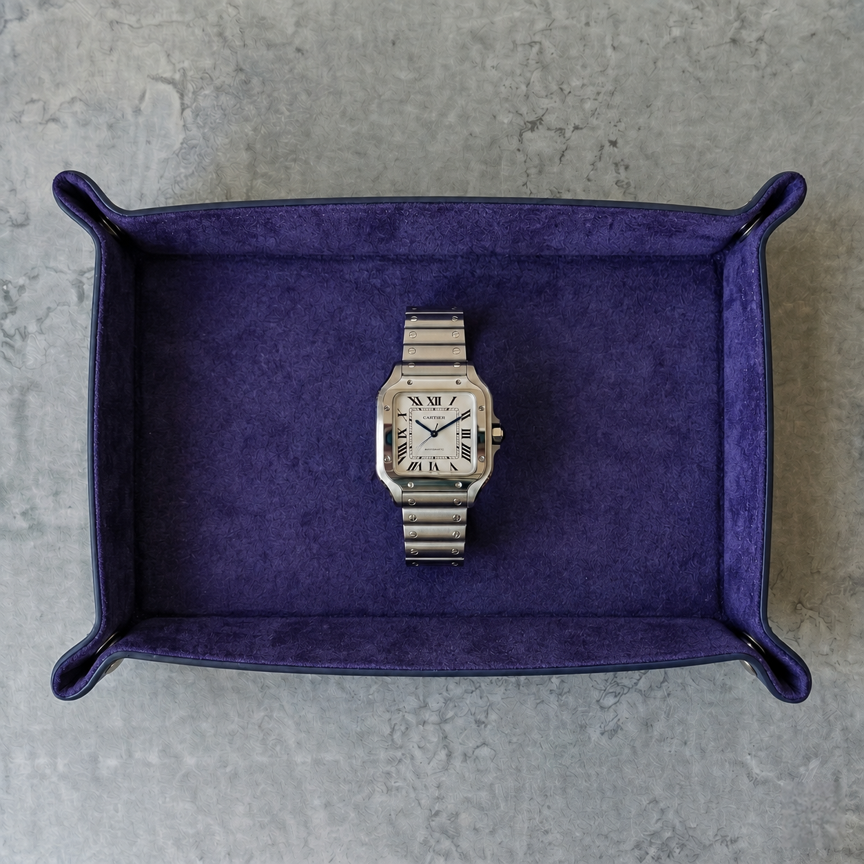 Valet tray cuir - détail du support montre