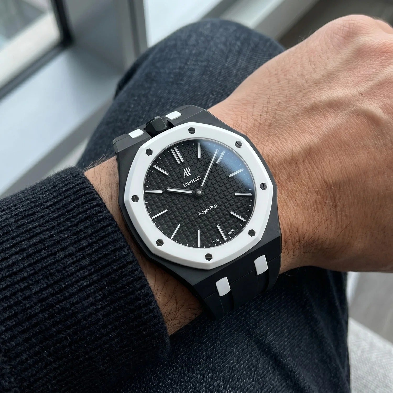 Comment Transformer sa Royal Pop en Véritable Montre-Bracelet ? Le Guide Complet