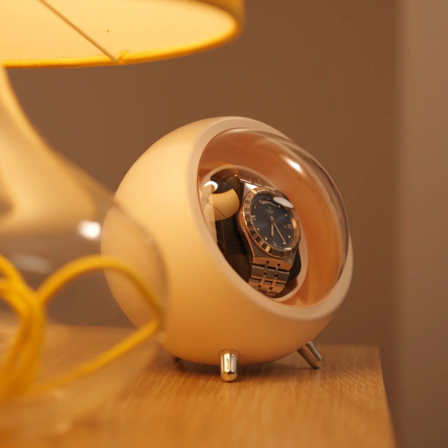 Remontoir de Montre Automatique Sphérique – Design Rond Premium pour Montre Unique | SwissTouch